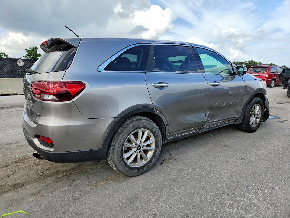 2019 Kia Sorento მანქანა იყიდება აუქციონზე, vin: 5XYPG4A38KG530367, აუქციონის ნომერი: 69568406