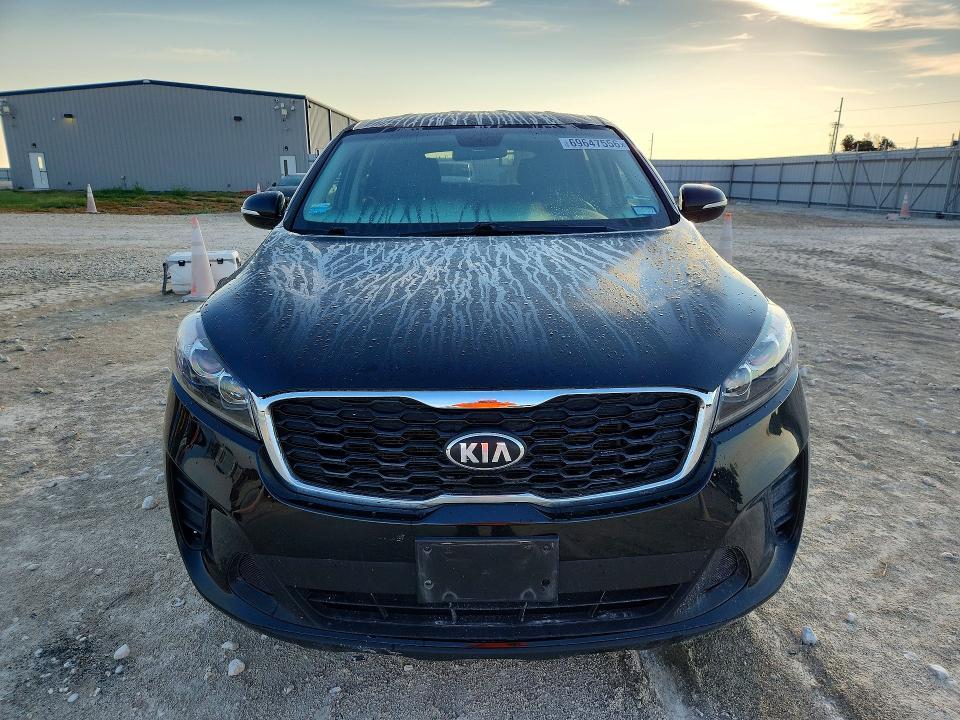 69647556 :رقم المزاد ، 5XYPG4A37KG568155 vin ، 2019 Kia Sorento مزاد بيع