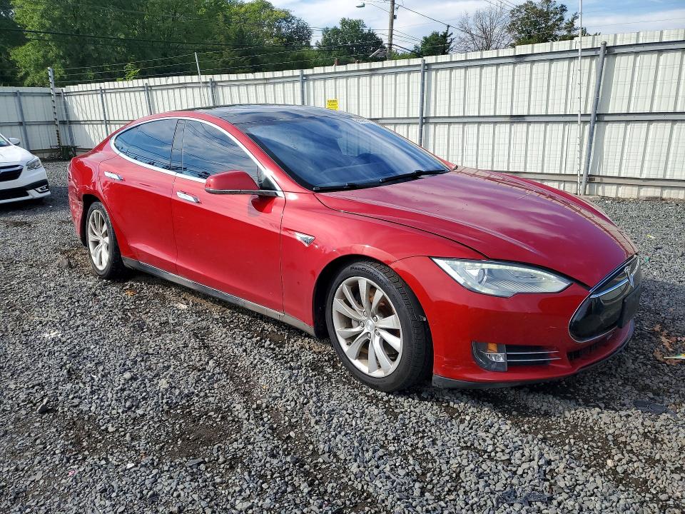 Продаж на аукціоні авто 2015 Tesla Model S, vin: 5YJSA1S24FF085977, номер лоту: 68408866