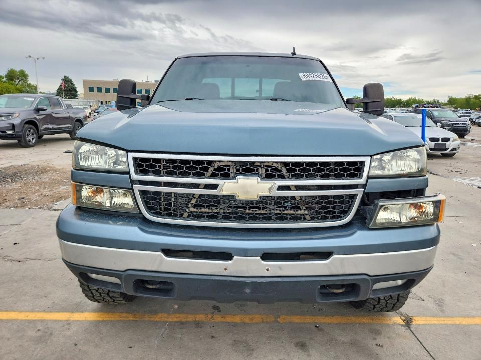 Продажа на аукционе авто 2006 Chevrolet Silverado, vin: 2GCEK13N861327871, номер лота: 69425626