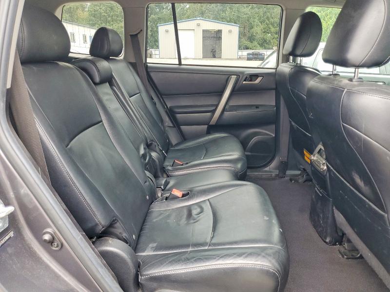 2010 Toyota Highlander მანქანა იყიდება აუქციონზე, vin: 5TDJK3EH8AS015858, აუქციონის ნომერი: 68238476