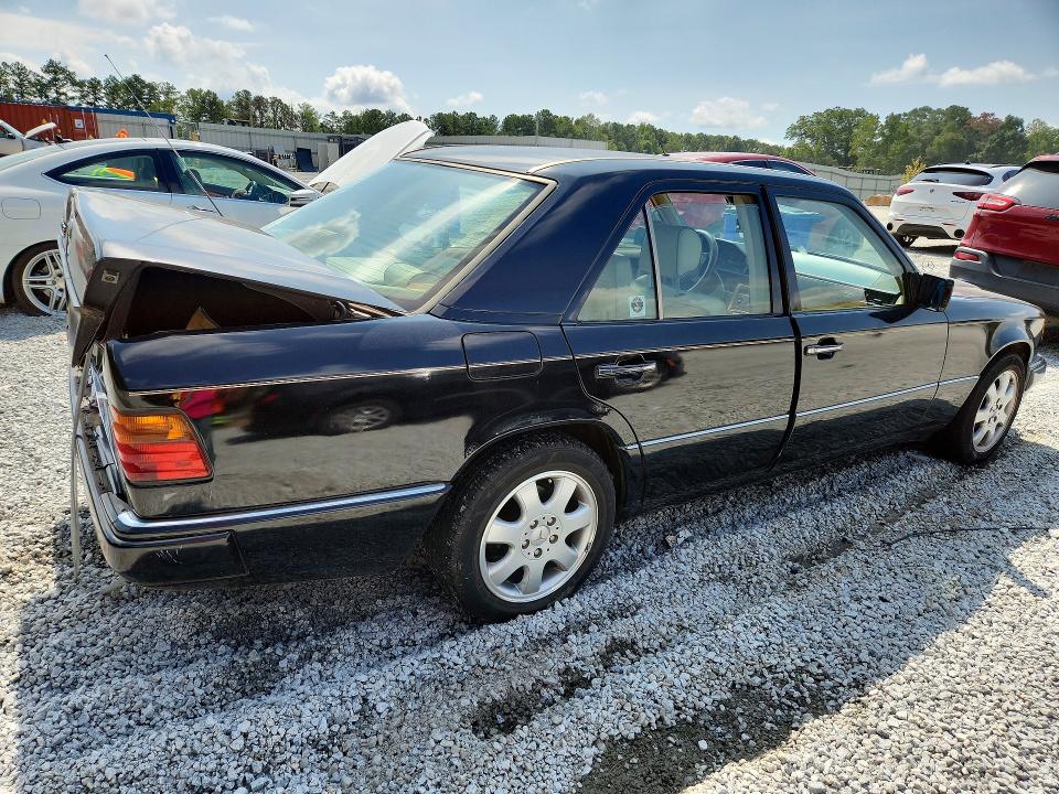 Продажа на аукционе авто 1992 Mercedes-benz 300, vin: WDBEA30E2NB577543, номер лота: 69936096