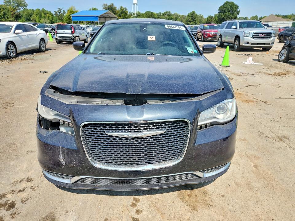 Продажа на аукционе авто 2015 Chrysler 300, vin: 2C3CCAAG8FH833026, номер лота: 69857566