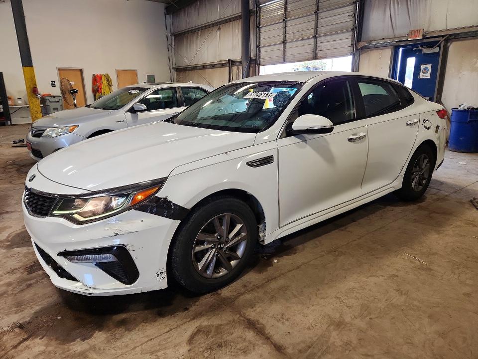 2020 Kia Optima მანქანა იყიდება აუქციონზე, vin: 5XXGT4L31LG400574, აუქციონის ნომერი: 67248156