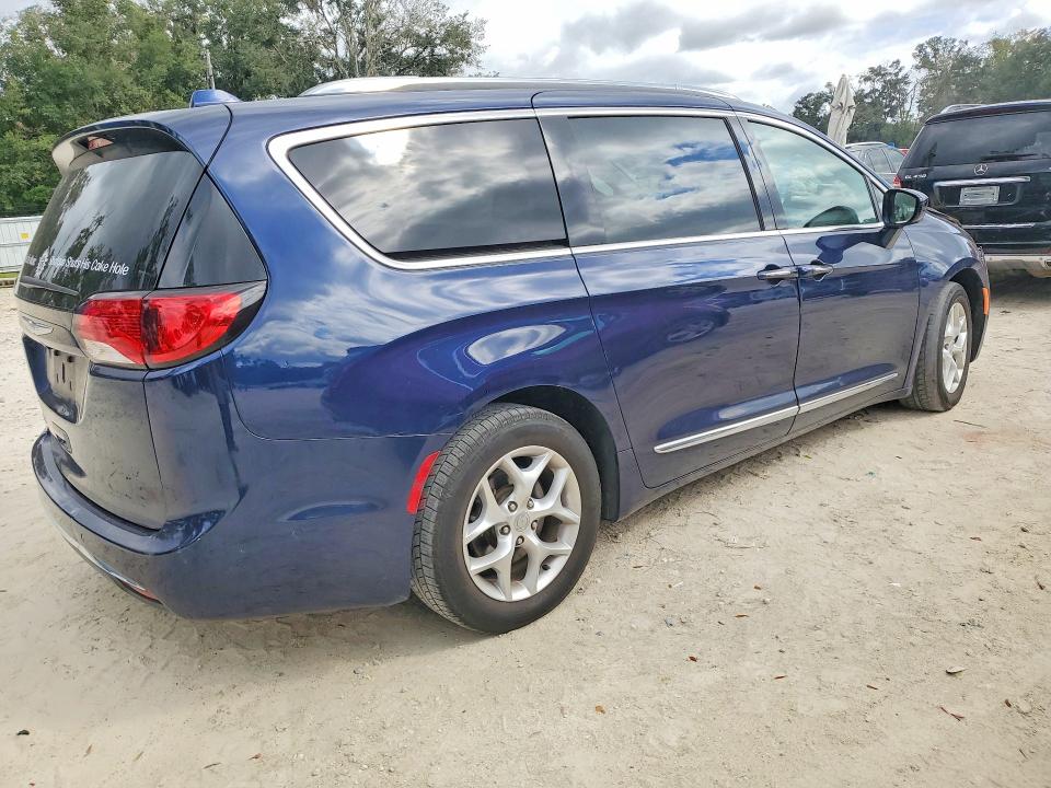 Продажа на аукционе авто 2018 Chrysler Pacifica, vin: 2C4RC1EG2JR113823, номер лота: 70246166