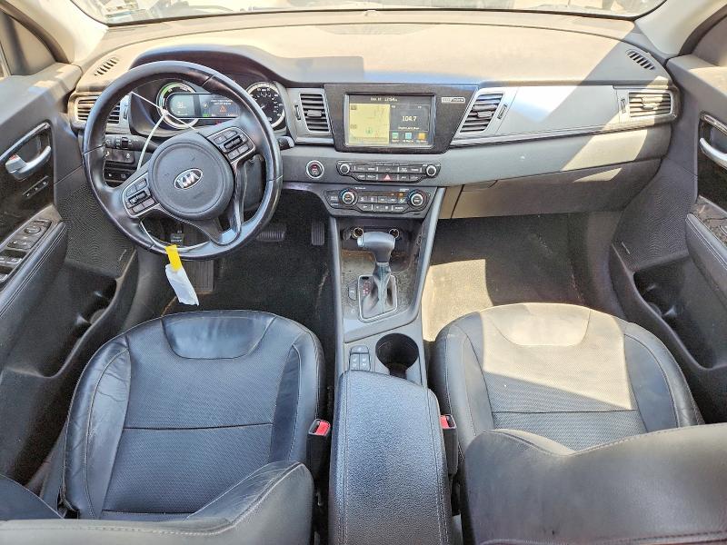 69444226 :رقم المزاد ، KNDCE3LC8H5076246 vin ، 2017 Kia Niro مزاد بيع