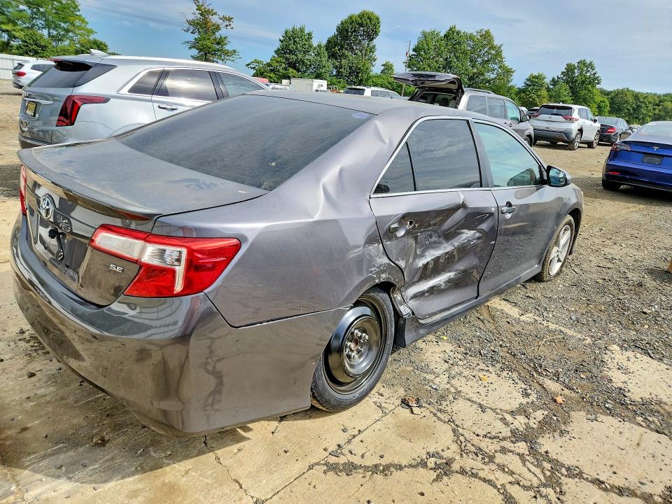 68752806 :رقم المزاد ، 4T1BF1FK9DU720946 vin ، 2013 Toyota Camry مزاد بيع