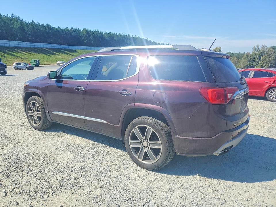 71127676 :رقم المزاد ، 1GKKNXLS0JZ228470 vin ، 2018 Gmc Acadia مزاد بيع