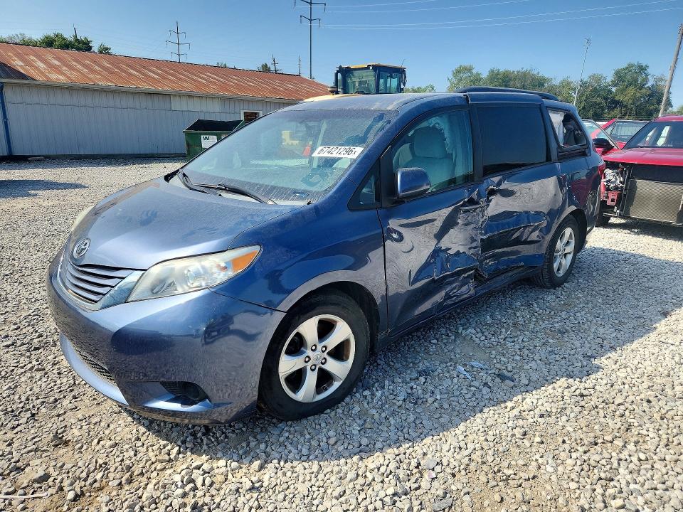 2016 Toyota Sienna მანქანა იყიდება აუქციონზე, vin: 5TDKK3DC5GS713735, აუქციონის ნომერი: 67421296