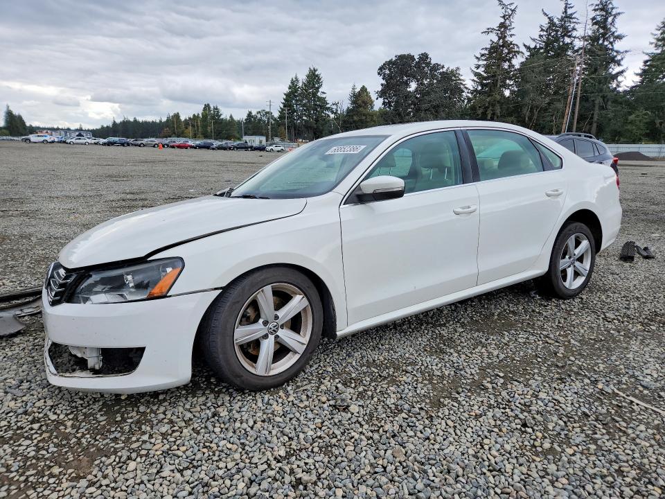 68852386 :رقم المزاد ، 1VWBN7A37DC069524 vin ، 2013 Volkswagen Passat مزاد بيع