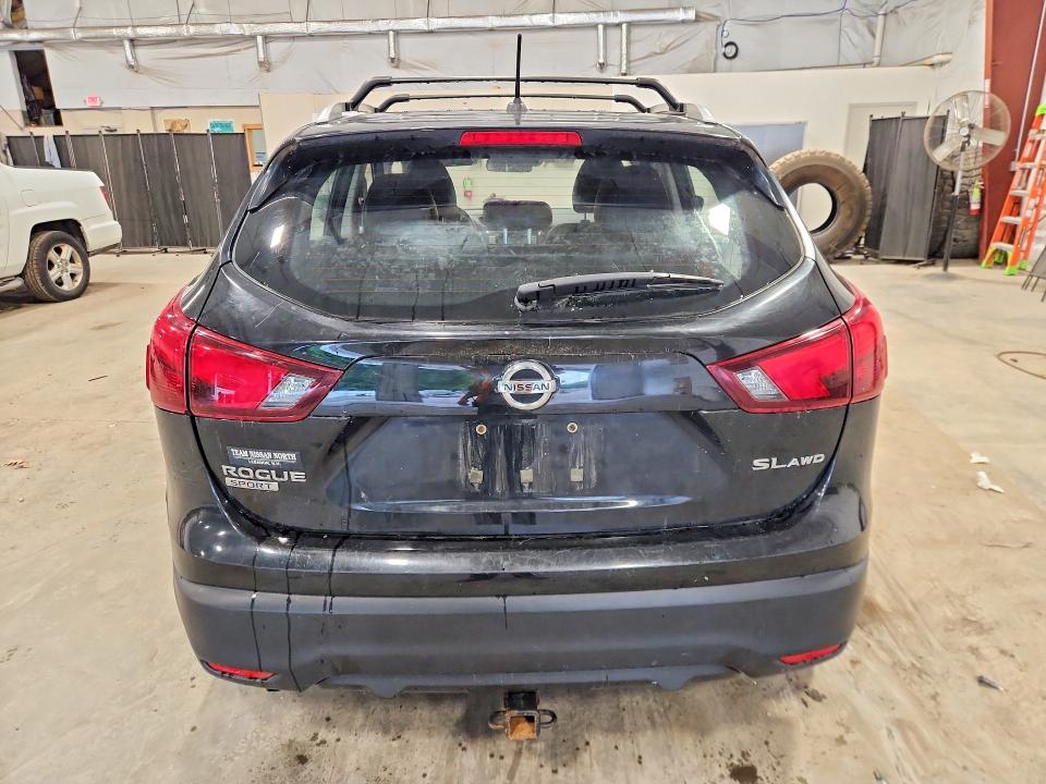 67631926 :رقم المزاد ، JN1BJ1CR5HW136447 vin ، 2017 Nissan Rogue Sport مزاد بيع