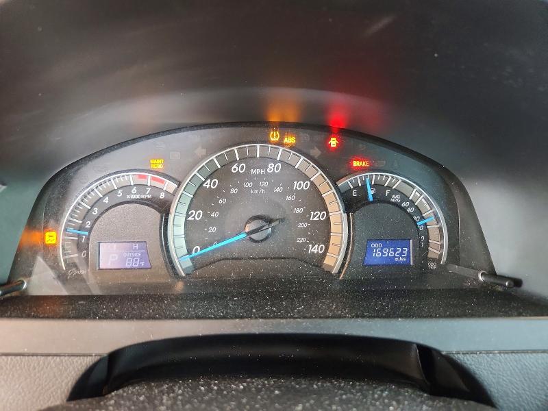 68708846 :رقم المزاد ، 4T1BF1FK4EU391008 vin ، 2014 Toyota Camry مزاد بيع