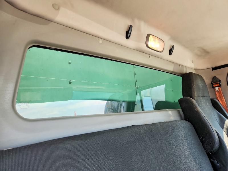 67881206 :رقم المزاد ، 3ALACWDT4FDGU9083 vin ، 2015 Freightliner M2 مزاد بيع