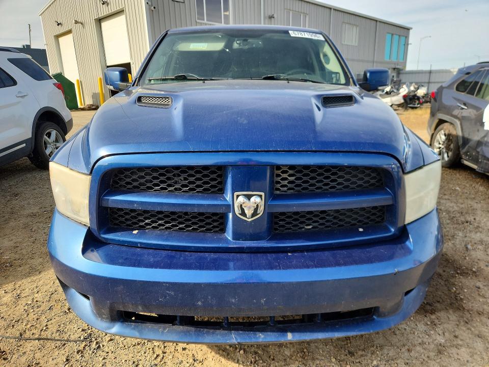 67871996 :رقم المزاد ، 1D7RV1CT5AS176607 vin ، 2010 Dodge Ram 1500 مزاد بيع