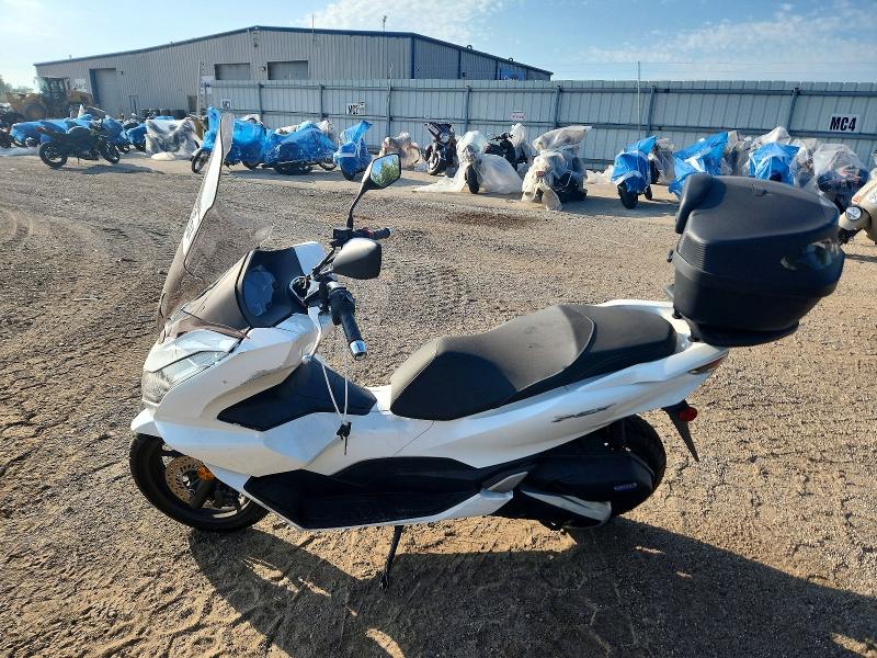 67477626 :رقم المزاد ، RLHKF4706NY100312 vin ، 2022 Honda Pcx 150 مزاد بيع