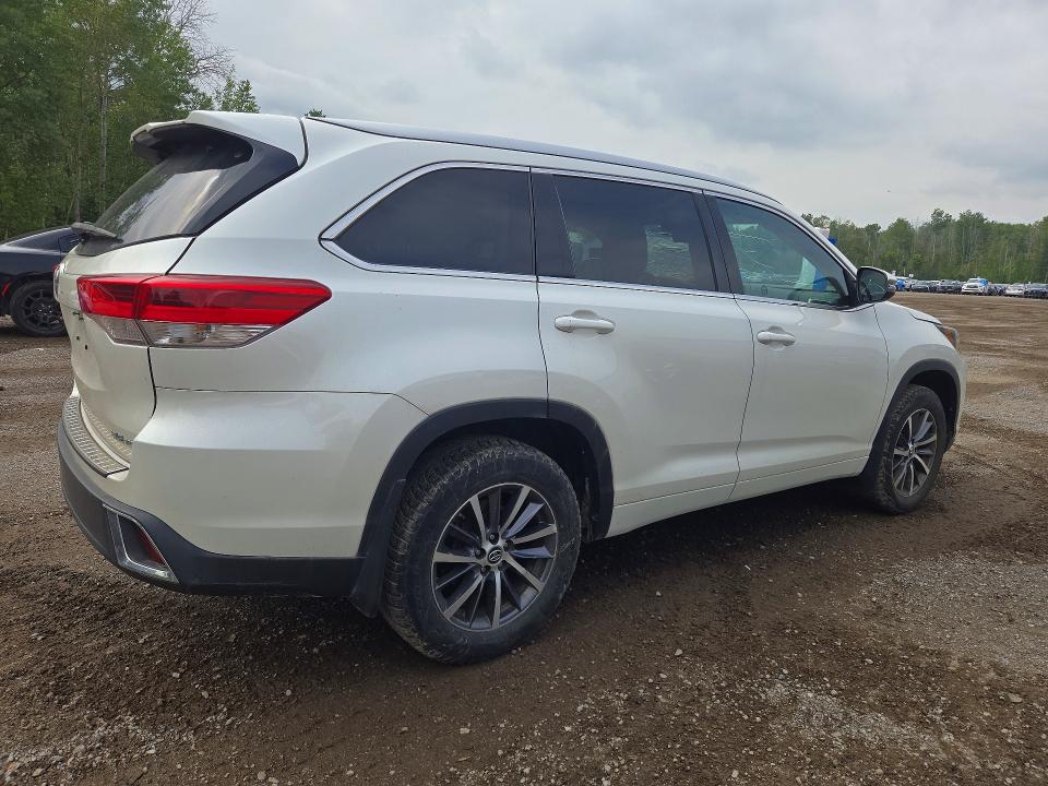 67163496 :رقم المزاد ، 5TDJZRFH6HS508235 vin ، 2017 Toyota Highlander مزاد بيع