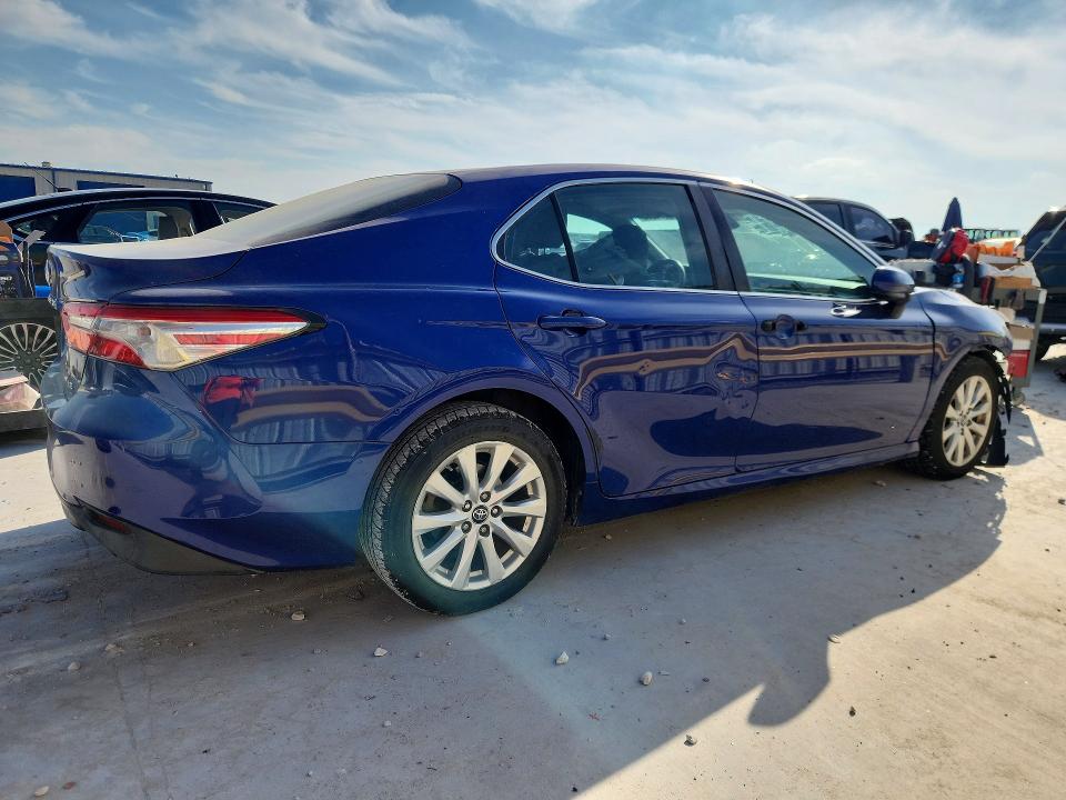 Aukcja sprzedaży 2018 Toyota Camry, vin: 4T1B11HK5JU604957, numer aukcji: 70774206