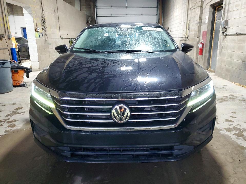 Продажа на аукционе авто 2022 Volkswagen Passat, vin: 1VWSA7A36NC008324, номер лота: 68779476