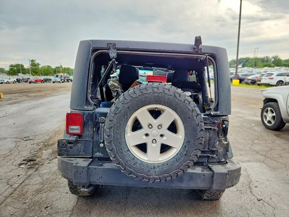 2014 Jeep Wrangler Unlimited მანქანა იყიდება აუქციონზე, vin: 1C4BJWDG9EL101043, აუქციონის ნომერი: 67402576