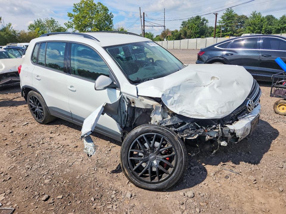 Aukcja sprzedaży 2016 Volkswagen Tiguan, vin: WVGAV7AX4GW529142, numer aukcji: 68410326