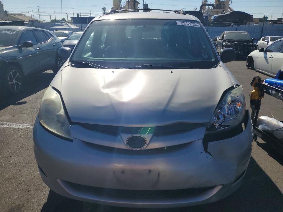 2006 Toyota Sienna მანქანა იყიდება აუქციონზე, vin: 5TDZA23C66S452563, აუქციონის ნომერი: 70312656