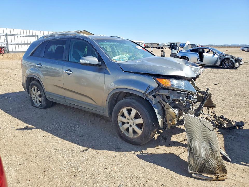 68986426 :رقم المزاد ، 5XYKT4A25BG116833 vin ، 2011 Kia Sorento مزاد بيع
