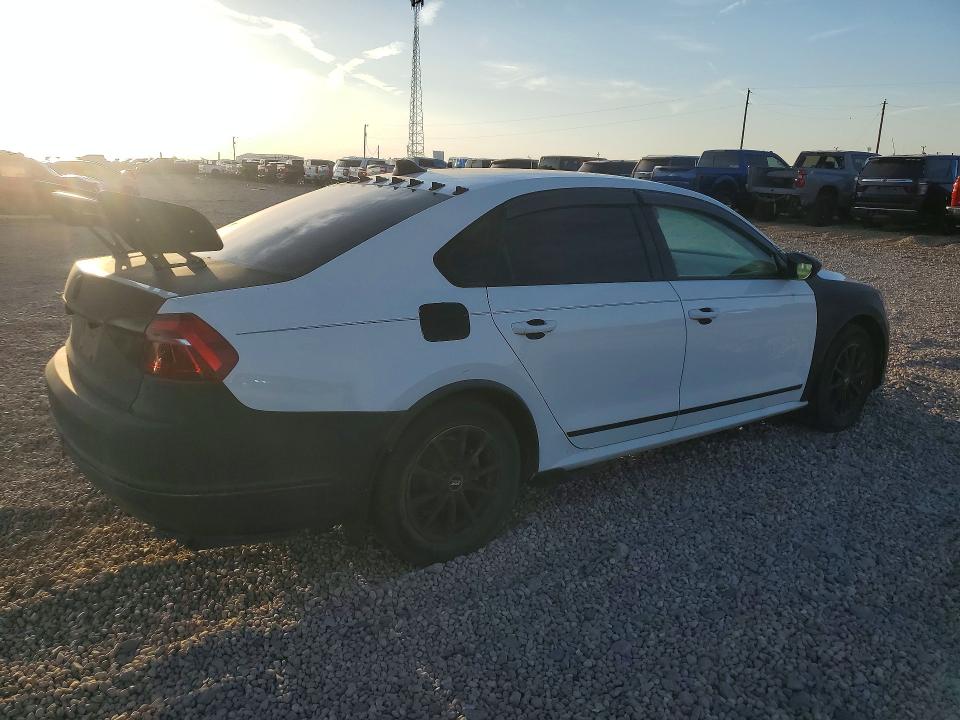 Продаж на аукціоні авто 2017 Volkswagen Passat, vin: 1VWAT7A39HC041585, номер лоту: 69638156