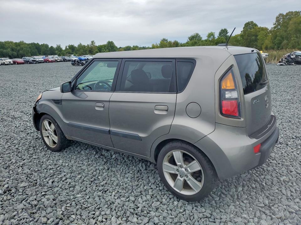 67811236 :رقم المزاد ، KNDJT2A23A7192983 vin ، 2010 Kia Soul مزاد بيع