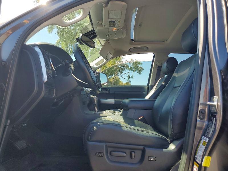 Продаж на аукціоні авто 2018 Toyota Sequoia, vin: 5TDBY5G18JS158520, номер лоту: 68102366