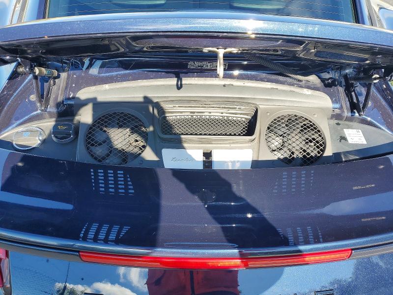 69908866 :رقم المزاد ، WP0AD2A92JS156533 vin ، 2018 Porsche 911 مزاد بيع