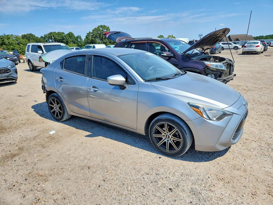 69512946 :رقم المزاد ، 3MYDLBZV0GY140120 vin ، 2016 Scion Ia مزاد بيع