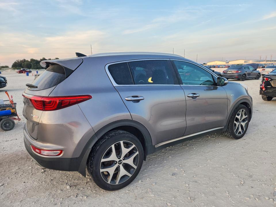 Продажа на аукционе авто 2017 Kia Sportage, vin: KNDPRCA64H7240373, номер лота: 68896206