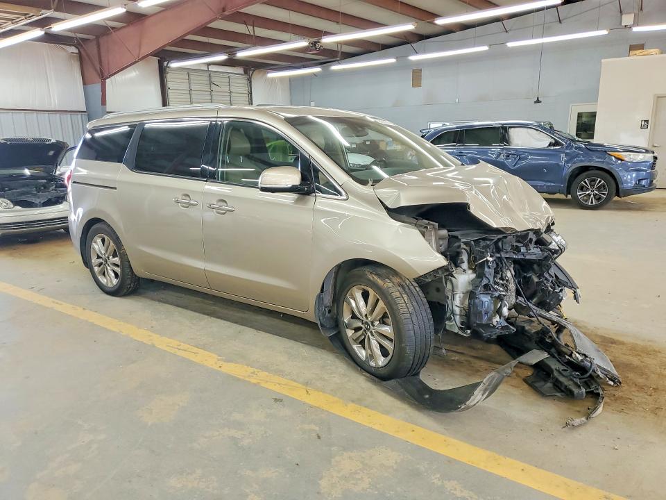 68436756 :رقم المزاد ، KNDME5C14F6037286 vin ، 2015 Kia Sedona مزاد بيع
