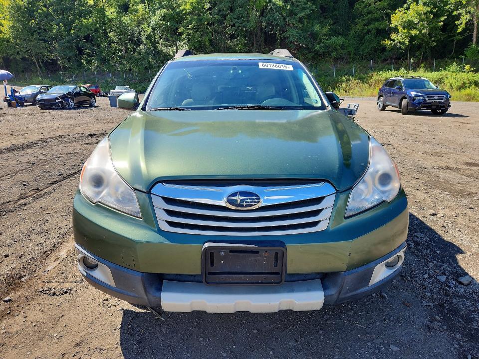 68136016 :رقم المزاد ، 4S4BRBKC4B3324261 vin ، 2011 Subaru Outback مزاد بيع
