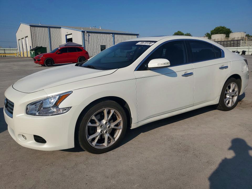 2014 Nissan Maxima მანქანა იყიდება აუქციონზე, vin: 1N4AA5APXEC470722, აუქციონის ნომერი: 70670136