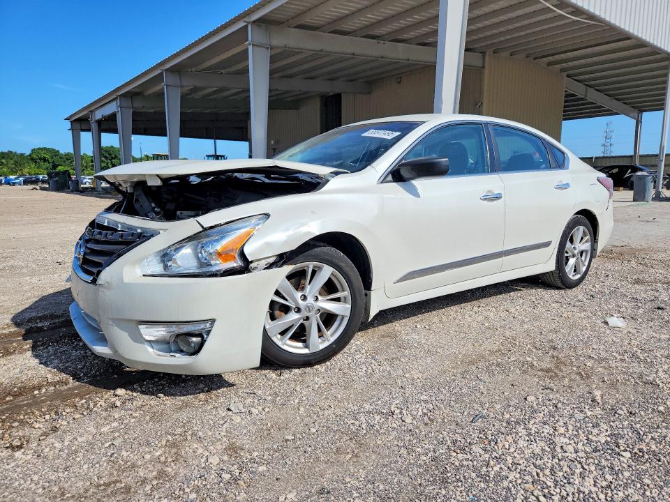 Продажа на аукционе авто 2015 Nissan Altima, vin: 1N4AL3AP1FC174200, номер лота: 68841496