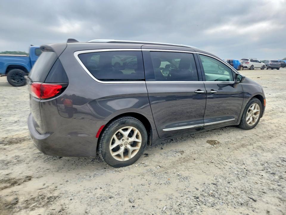 Продаж на аукціоні авто 2017 Chrysler Pacifica, vin: 2C4RC1EG9HR684025, номер лоту: 69002616