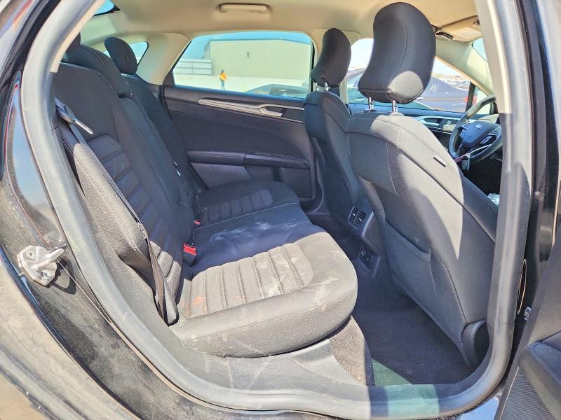 68675566 :رقم المزاد ، 3FA6P0LU5JR274435 vin ، 2018 Ford Fusion مزاد بيع