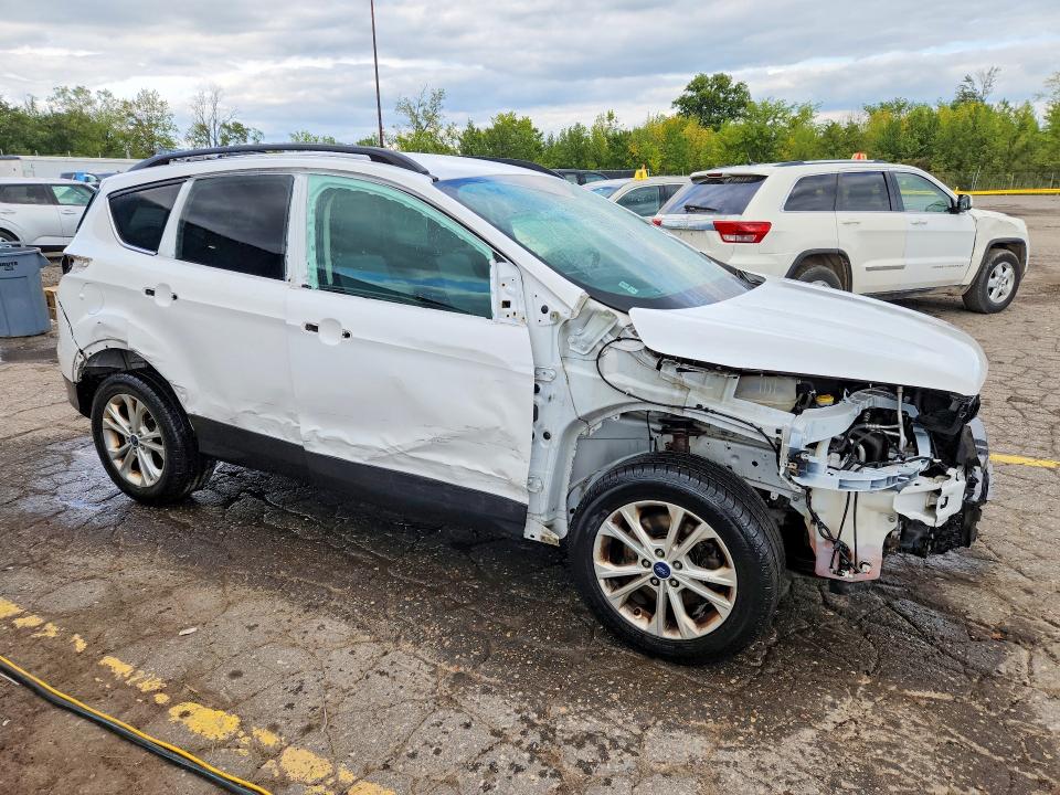 Продаж на аукціоні авто 2017 Ford Escape, vin: 1FMCU9GD2HUC09948, номер лоту: 68426886