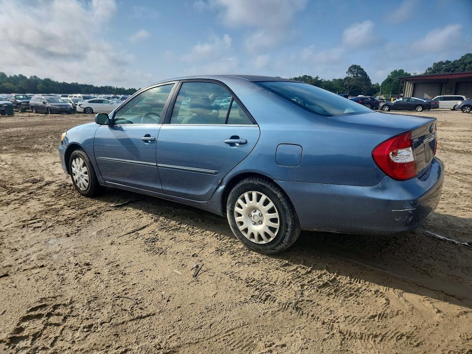 67699006 :رقم المزاد ، 4T1BE30K74U808692 vin ، 2004 Toyota Camry مزاد بيع