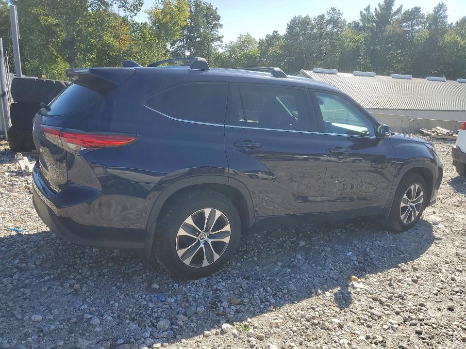 Продажа на аукционе авто 2021 Toyota Highlander, vin: 5TDGZRBH5MS072083, номер лота: 68582826