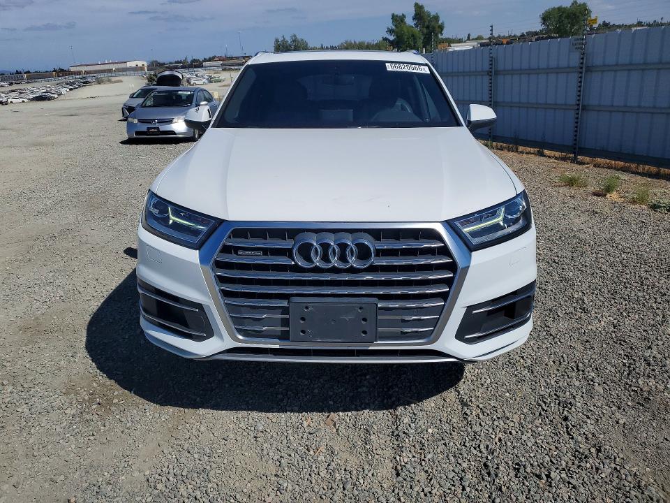 Продажа на аукционе авто 2017 Audi Q7, vin: WA1LHAF73HD055492, номер лота: 66820566
