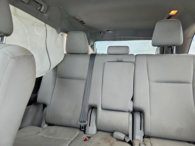 67434706 :رقم المزاد ، 5TDBZRFH0HS358952 vin ، 2017 Toyota Highlander مزاد بيع