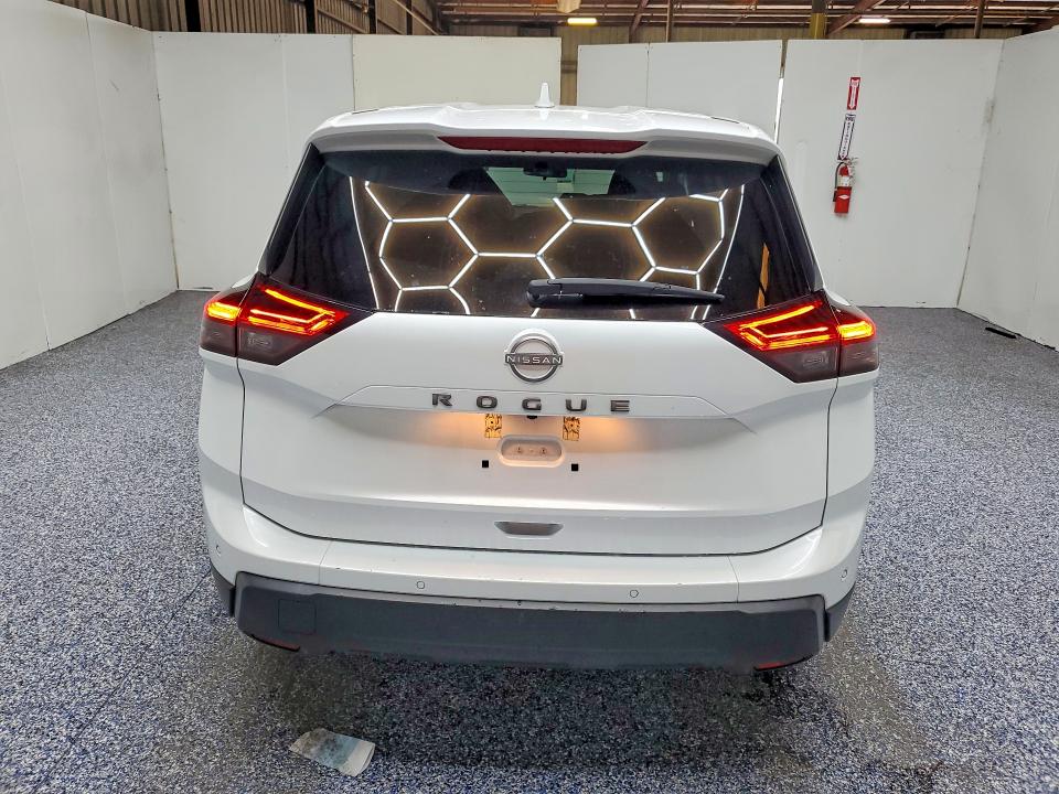 69618586 :رقم المزاد ، 5N1BT3BA5SC829828 vin ، 2025 Nissan Rogue مزاد بيع