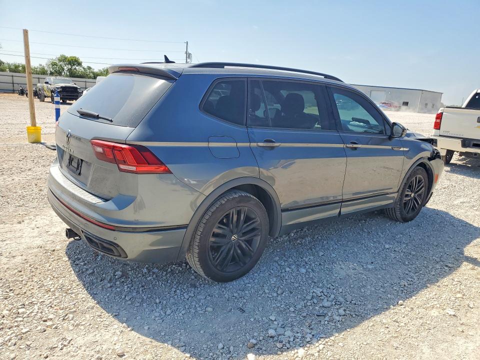 68447536 :رقم المزاد ، 3VVCB7AX0NM078358 vin ، 2022 Volkswagen Tiguan مزاد بيع