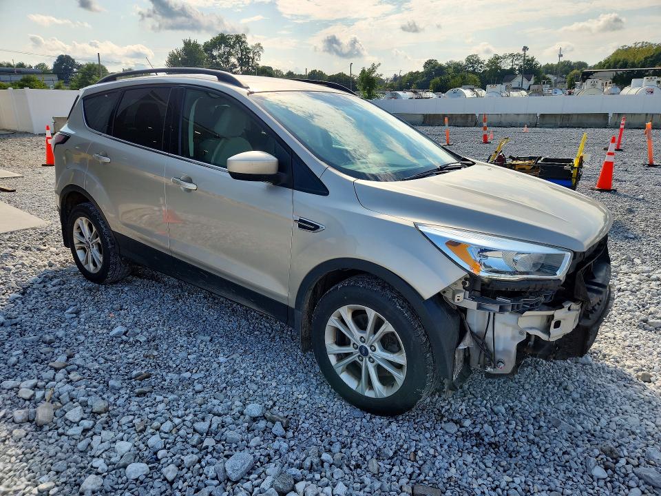 Продаж на аукціоні авто 2018 Ford Escape, vin: 1FMCU9GD3JUB07077, номер лоту: 69148766