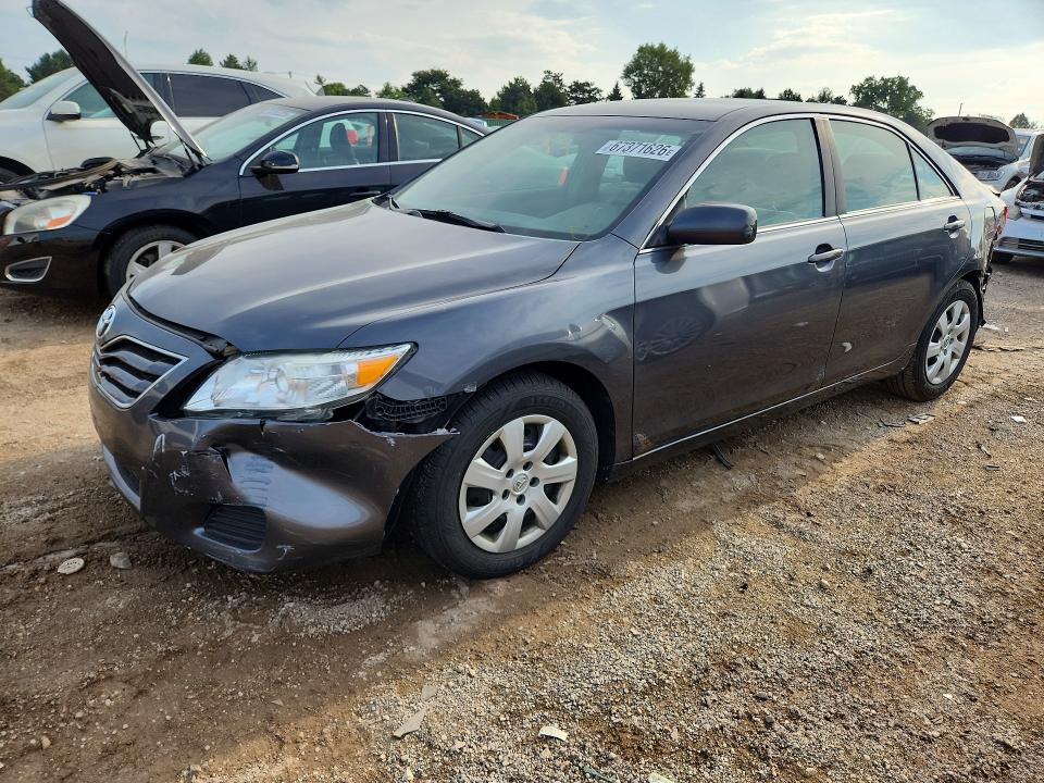 67371626 :رقم المزاد ، 4T4BF3EK7AR077317 vin ، 2010 Toyota Camry مزاد بيع