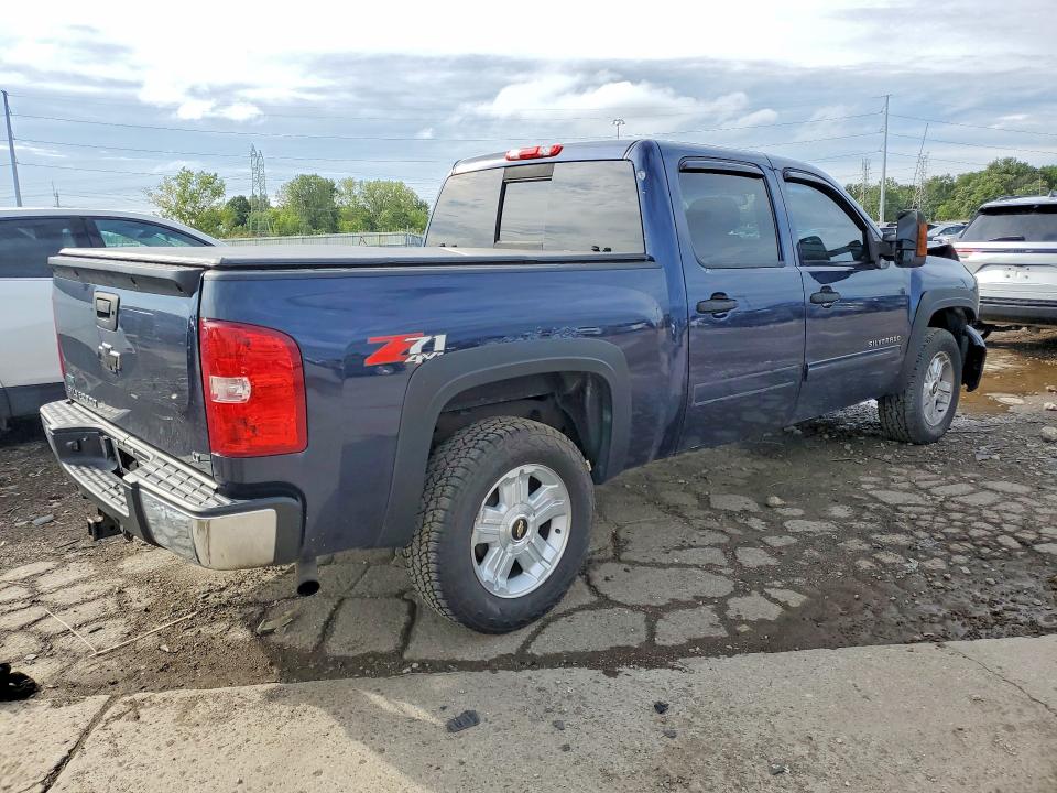 2011 Chevrolet Silverado მანქანა იყიდება აუქციონზე, vin: 3GCPKSE30BG242860, აუქციონის ნომერი: 69333996