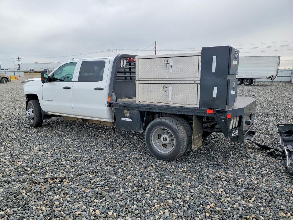 70299626 :رقم المزاد ، 1GC4KYCG8JF258090 vin ، 2018 Chevrolet Silverado مزاد بيع