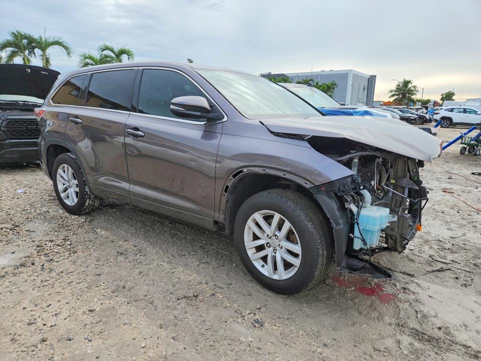 71149526 :رقم المزاد ، 5TDZARFH2FS016664 vin ، 2015 Toyota Highlander مزاد بيع